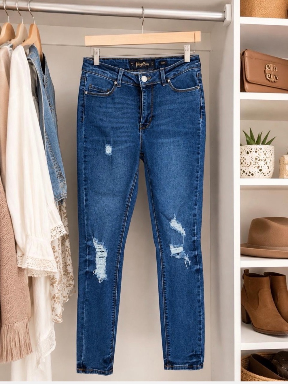 Indigo Rein Curvy Fit Skinny Jeans – Size 5 / W26 L29 💙